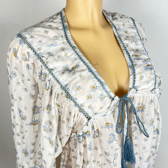 Free People Daisy Floral Peasant Blouse Womens Medium M White Boho Festival - Picture 3 of 16